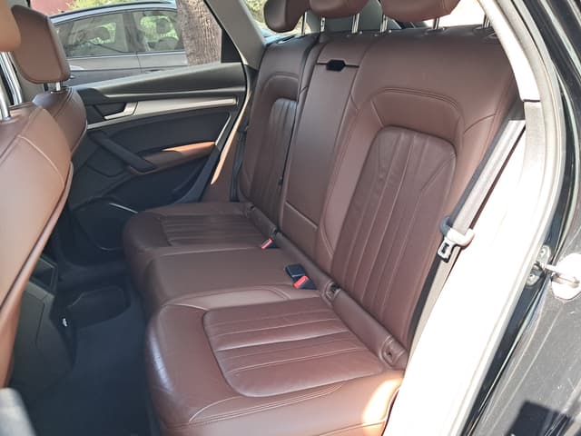 Audi Q5 REAR_SEAT