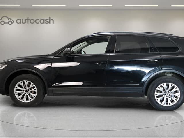 Volkswagen Touareg LEFT