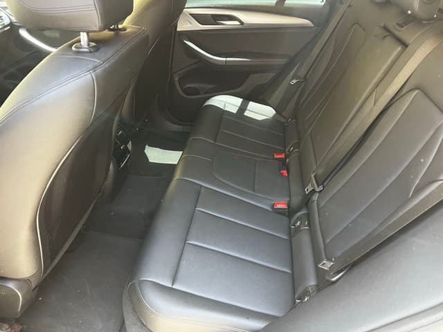Bmw X3 REAR_SEAT