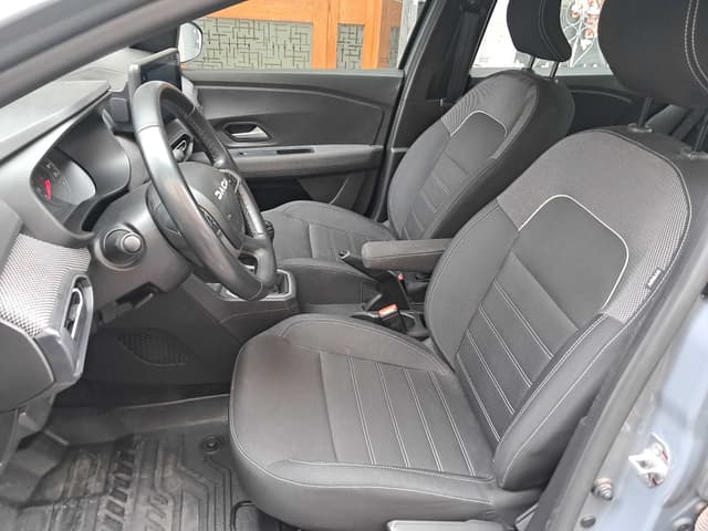 Dacia Logan FRONT_SEAT