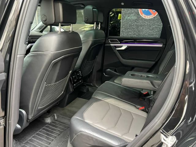 Volkswagen Touareg REAR_SEAT