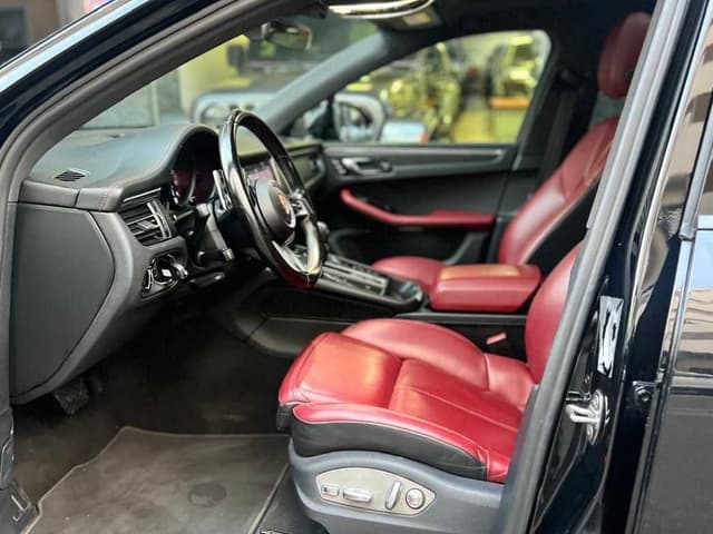 Porsche Macan FRONT_SEAT