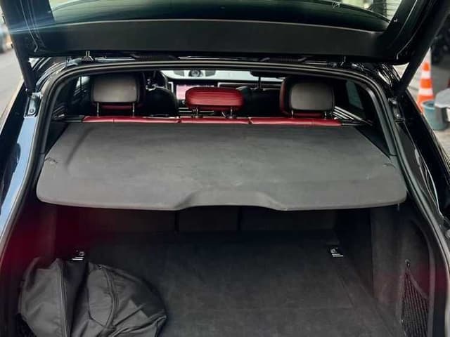 Porsche Macan TRUNK