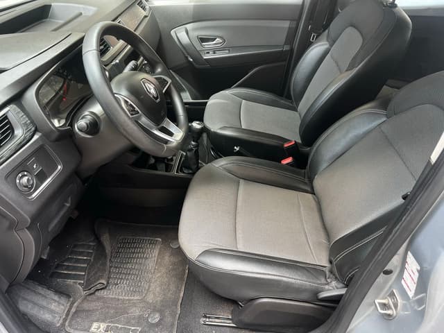 Renault Express FRONT_SEAT