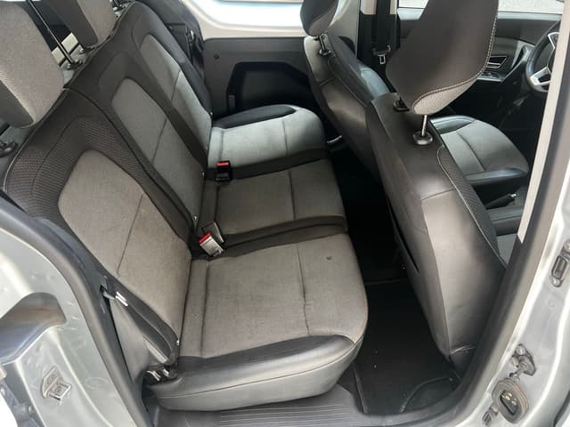 Renault Express REAR_SEAT