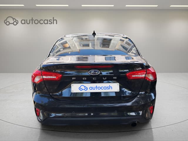 Ford Focus Sedan REAR