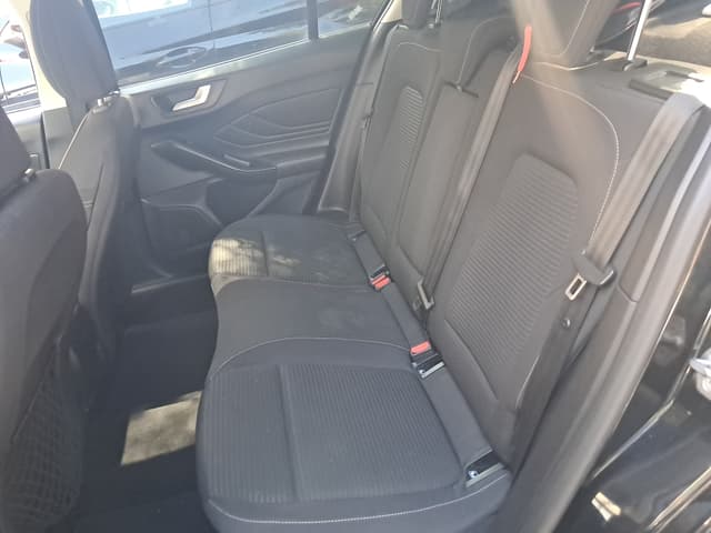 Ford Focus Sedan REAR_SEAT