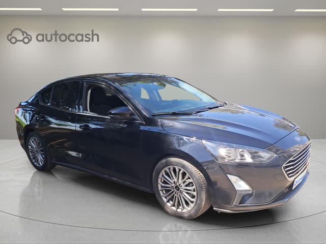 Ford Focus Sedan RIGHT