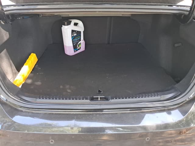 Ford Focus Sedan TRUNK