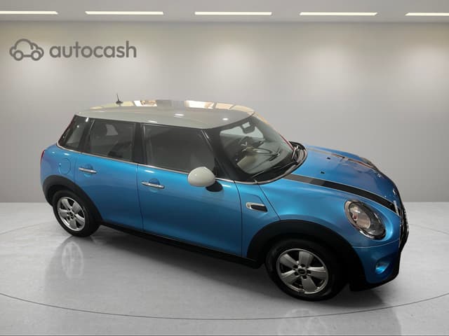 Mini Cooper 5 portes RIGHT