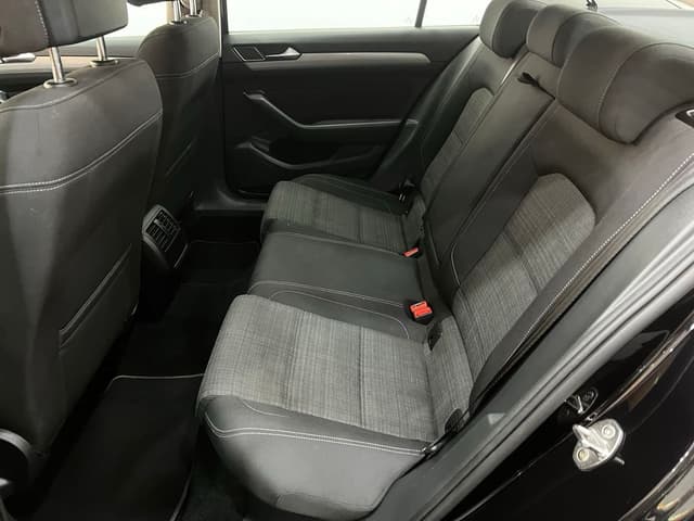 Volkswagen Passat REAR_SEAT