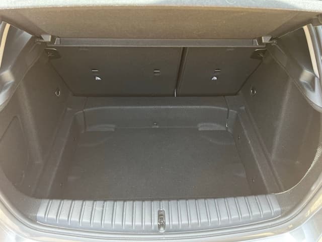 Bmw Série 1 TRUNK