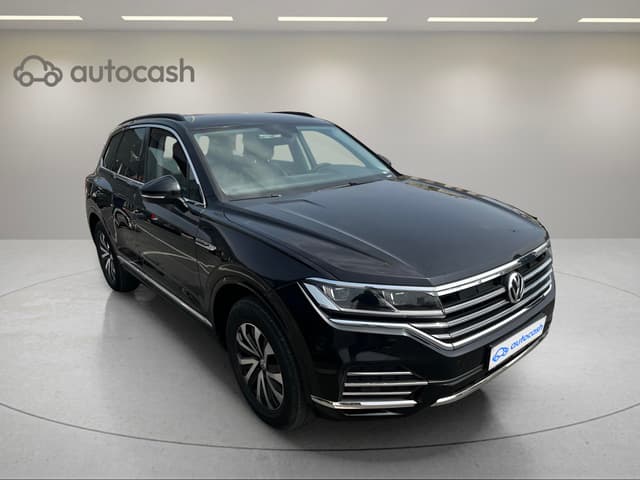 Volkswagen Touareg RIGHT