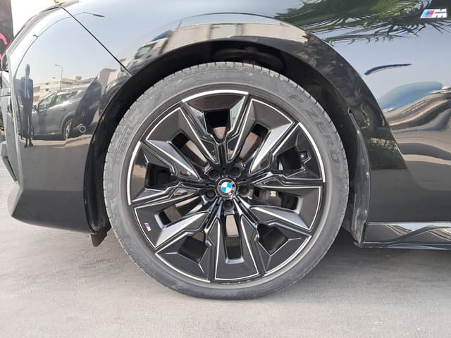 Bmw Série 7 WHEEL_AVG
