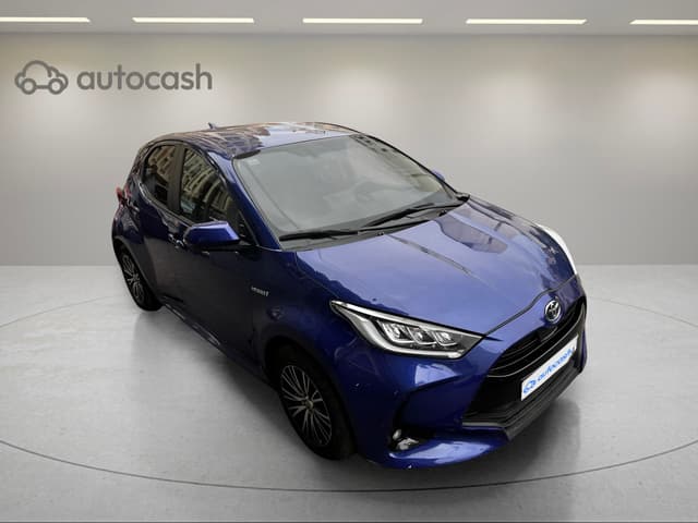 Toyota Yaris HEV RIGHT