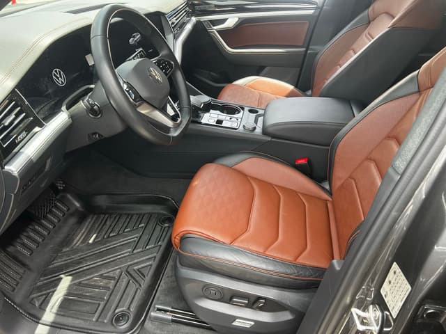 Volkswagen Touareg FRONT_SEAT