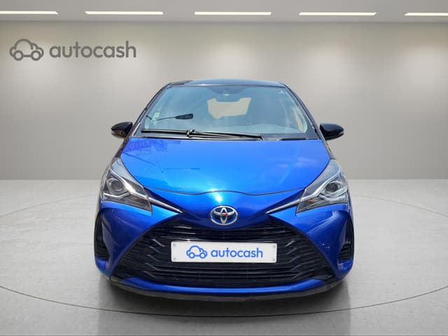 Toyota Yaris FRONT