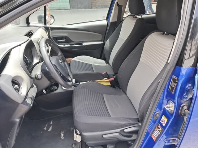 Toyota Yaris FRONT_SEAT