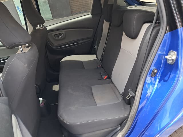 Toyota Yaris REAR_SEAT