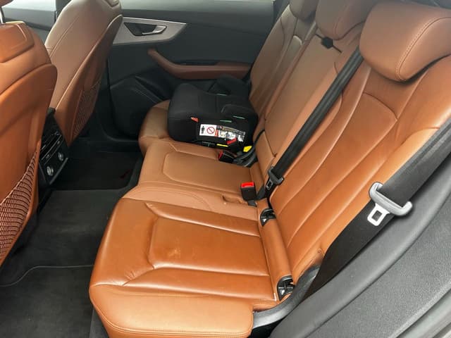 Audi Q8 REAR_SEAT