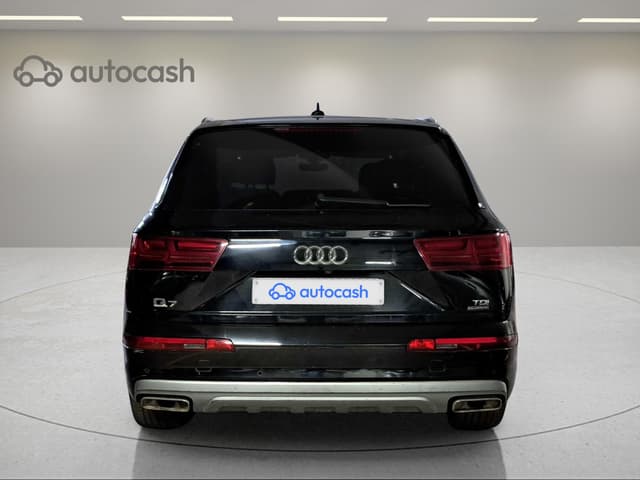 Audi Q7 REAR