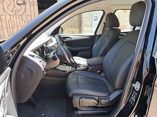 Bmw X3 FRONT_SEAT