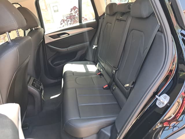 Bmw X3 REAR_SEAT