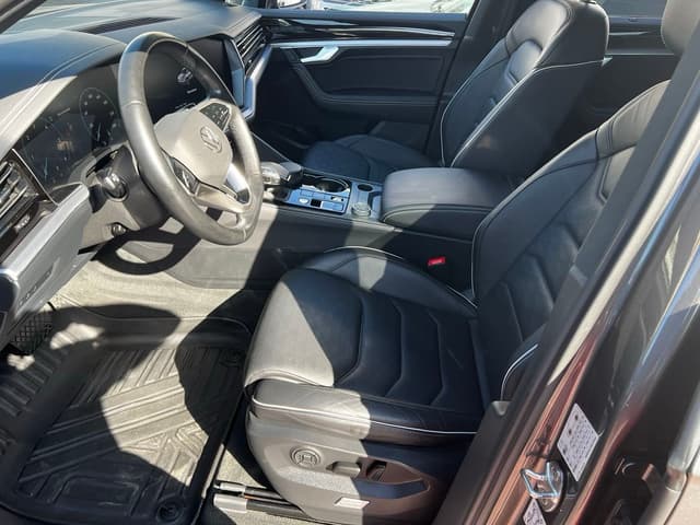 Volkswagen Touareg FRONT_SEAT