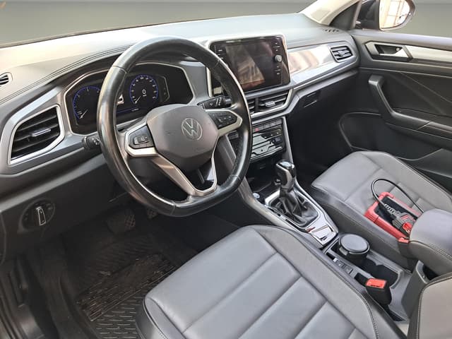 Volkswagen T Roc LEFT