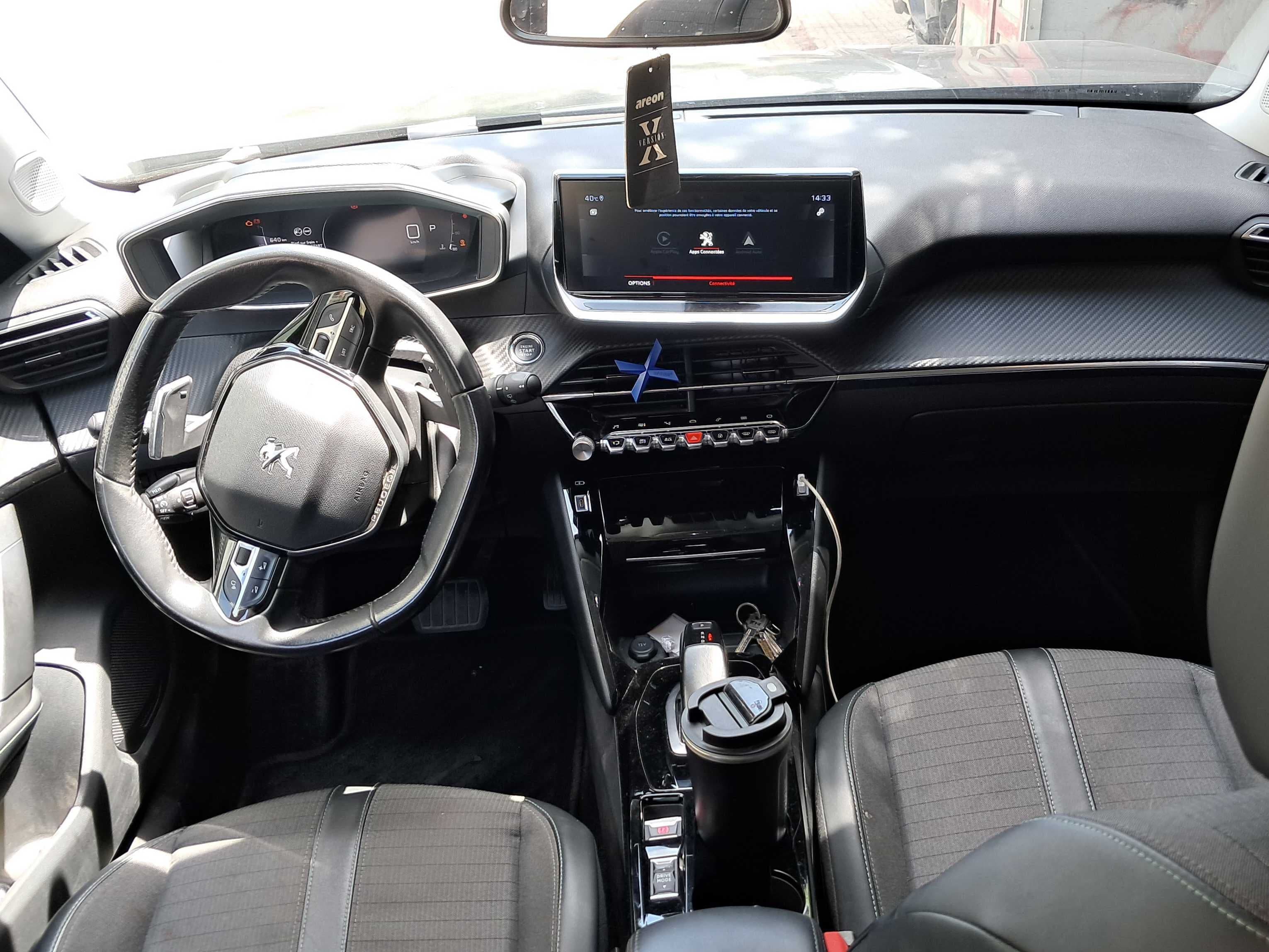 Peugeot 2008 1.5 BlueHDi STT 130 EAT8 Allure Pack+