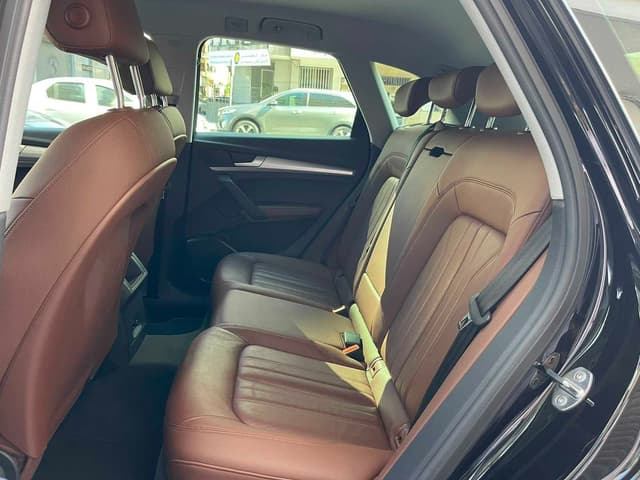 Audi Q5 REAR_SEAT