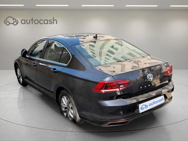 Volkswagen Passat REAR