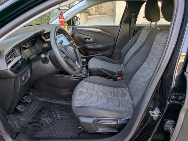 Opel Corsa FRONT_SEAT