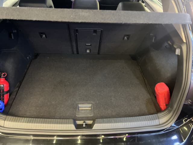 Volkswagen Golf TRUNK