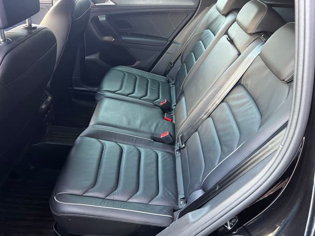 Volkswagen Tiguan REAR_SEAT