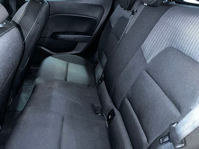 Renault Clio REAR_SEAT