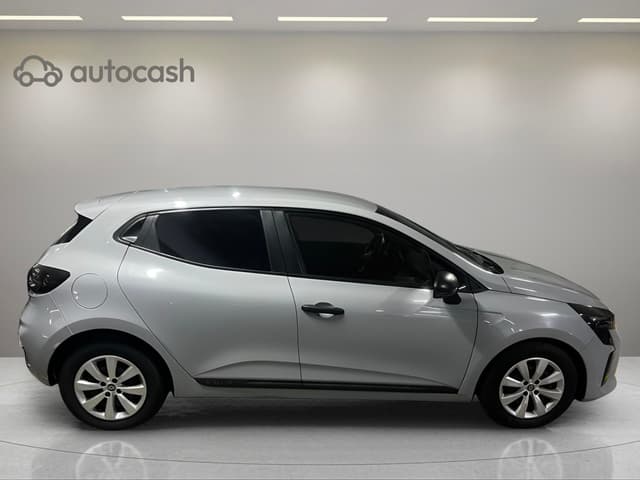Renault Clio RIGHT