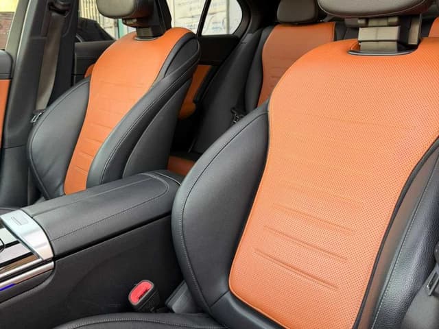 Mercedes Classe C FRONT_SEAT