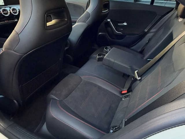 Mercedes CLA Coupé REAR_SEAT
