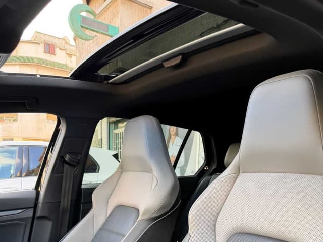 Volkswagen Golf ADDITIONAL