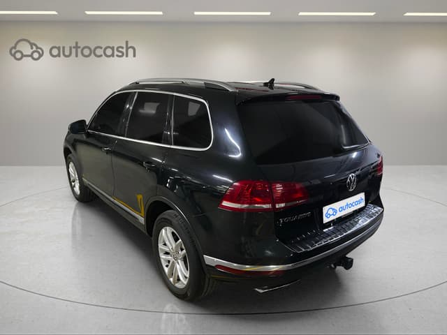 Volkswagen Touareg LEFT