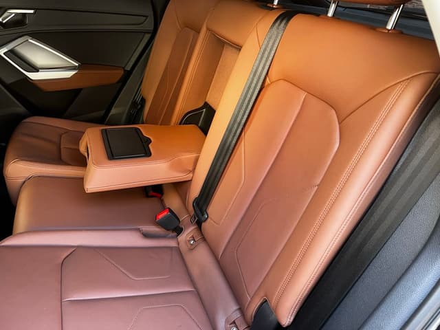 Audi Q3 REAR_SEAT