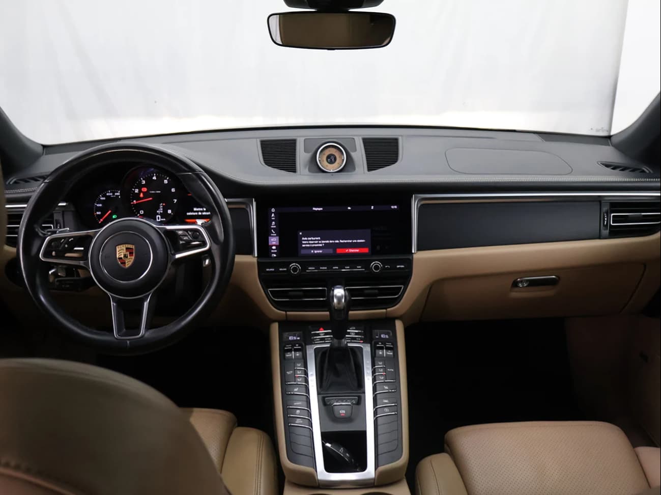 Porsche Macan Base