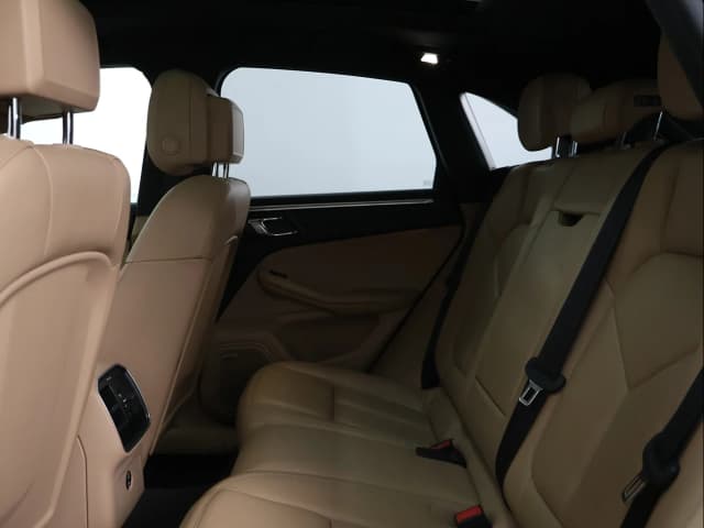 Porsche Macan REAR_SEAT