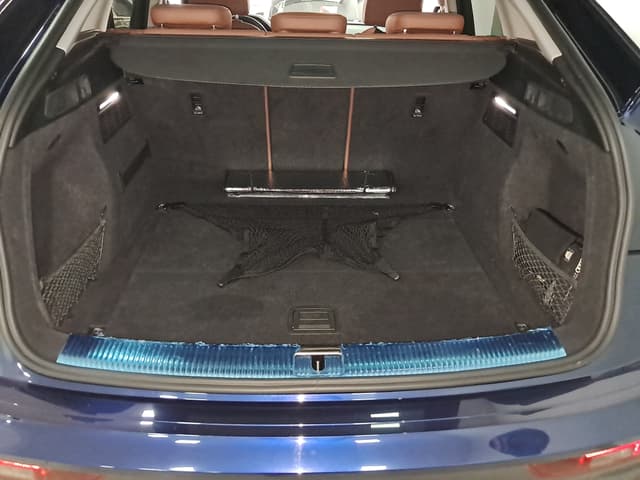 Audi Q5 Sportback TRUNK