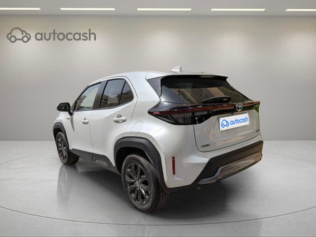 Toyota Yaris Cross RIGHT