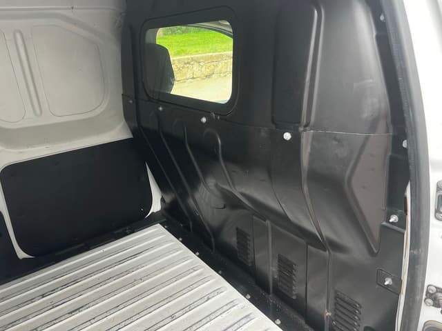 Renault Express VAN REAR_SEAT