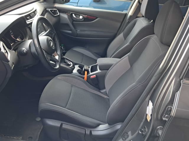 Nissan Qashqai FRONT_SEAT