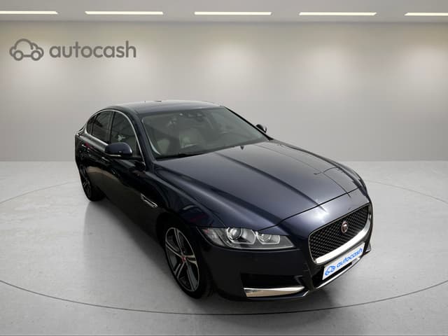 Jaguar XF RIGHT