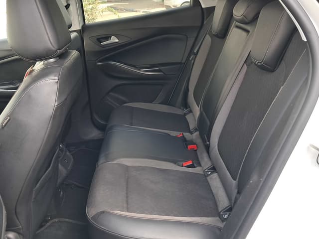 Opel Grandland REAR_SEAT